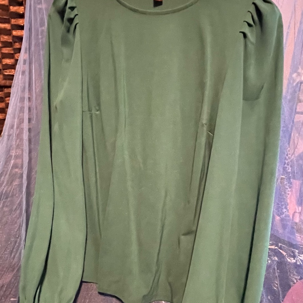 Elegant Green Women's Top